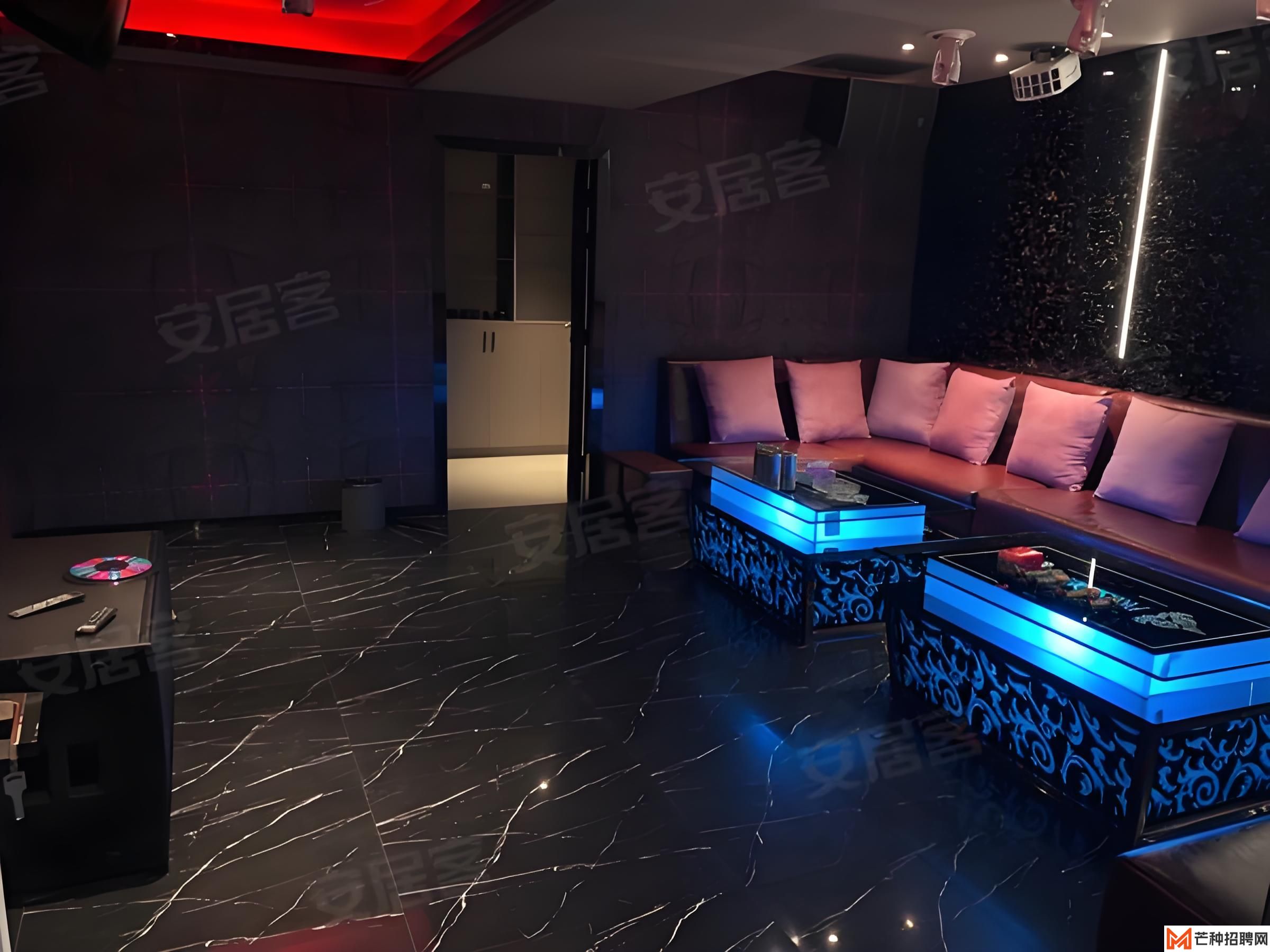 探索夜场新天地：高薪诚聘年轻公关助理