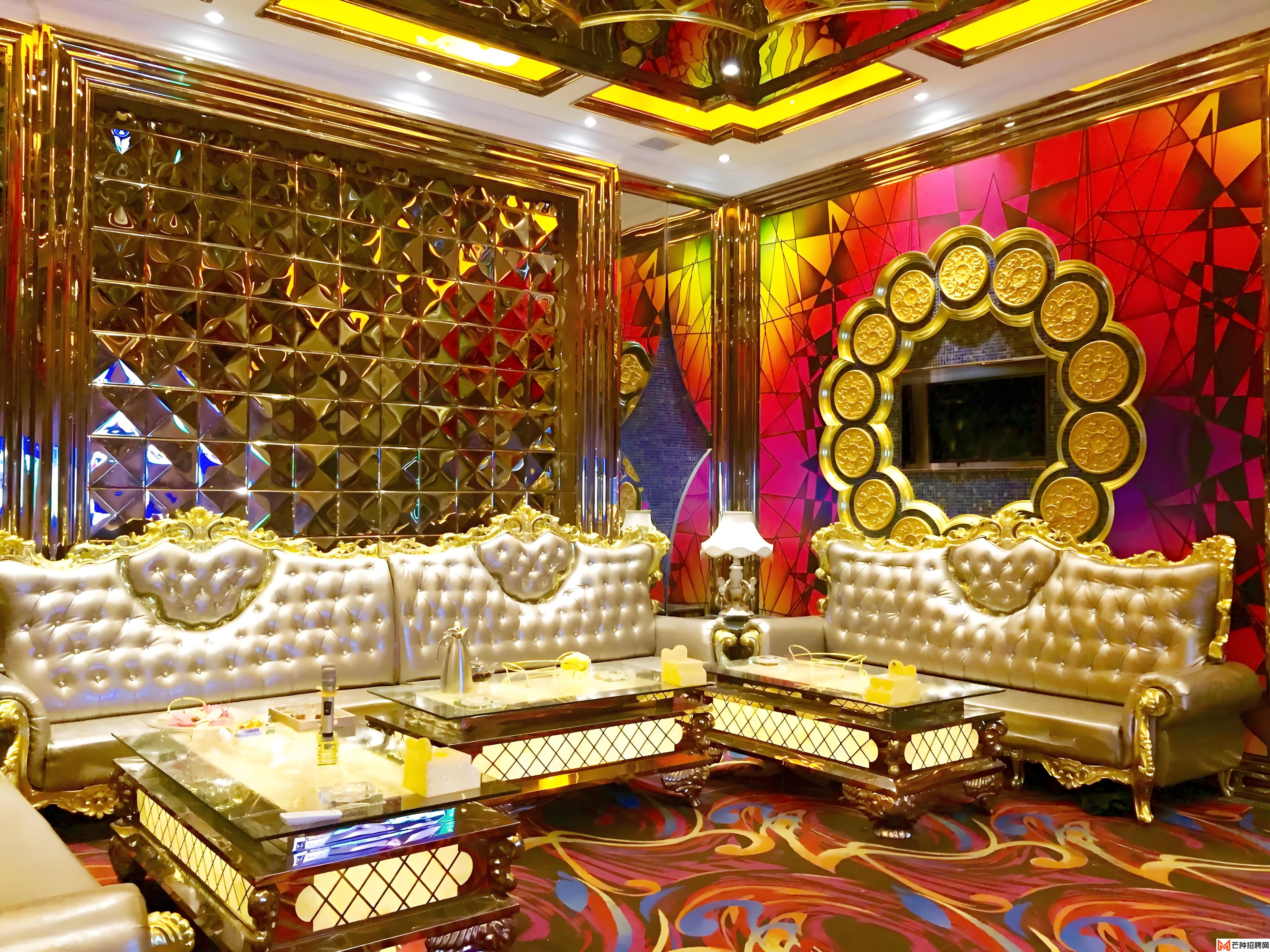 魔都夜生活：中外游客的夜间娱乐对比与行业竞争力