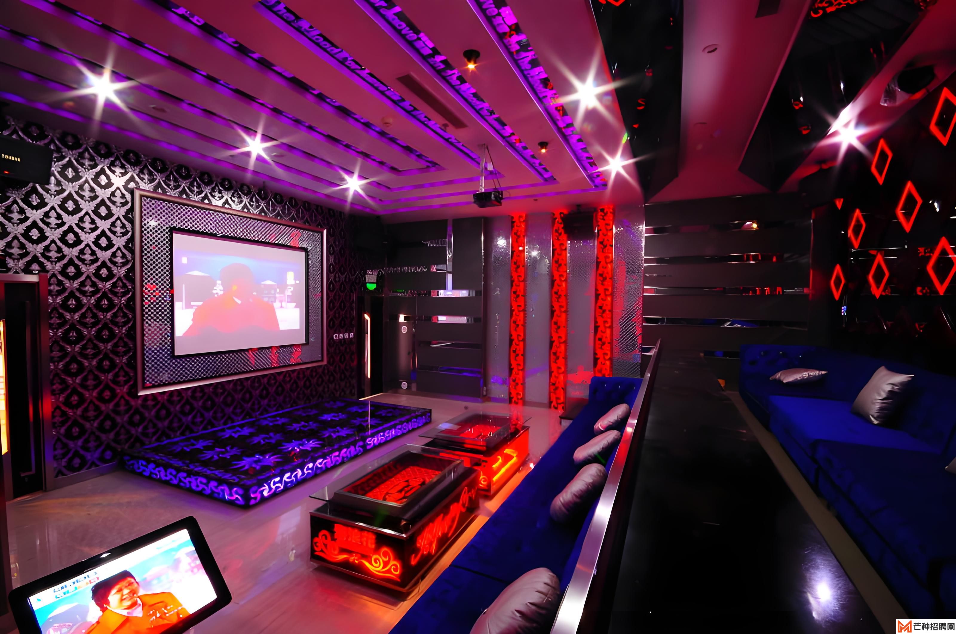 根据想要俯瞰上海全景就去这些隐藏在云端的高空景观酒吧吧